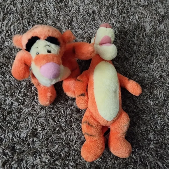 Disney Store Tigger Plushie Bundle - Picture 1 of 4